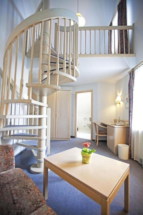 Hotel Hirsch Leonberg Exterior photo