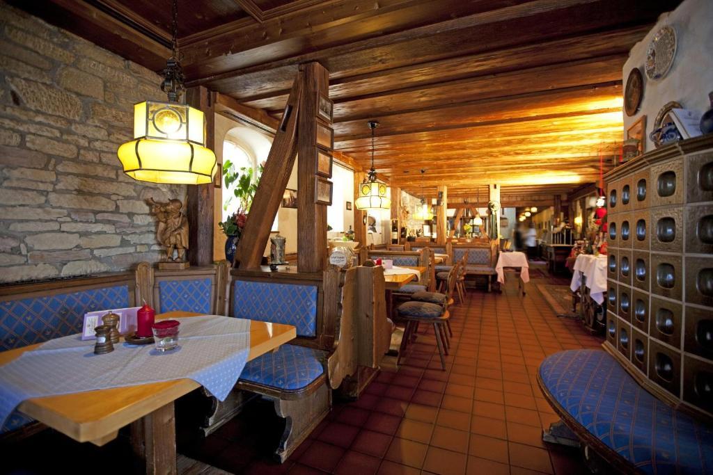 Hotel Hirsch Leonberg Exterior photo