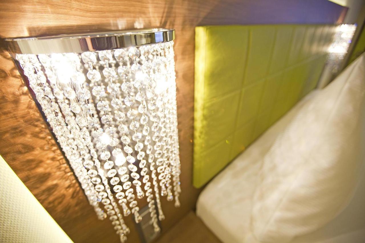 Hotel Hirsch Leonberg Room photo